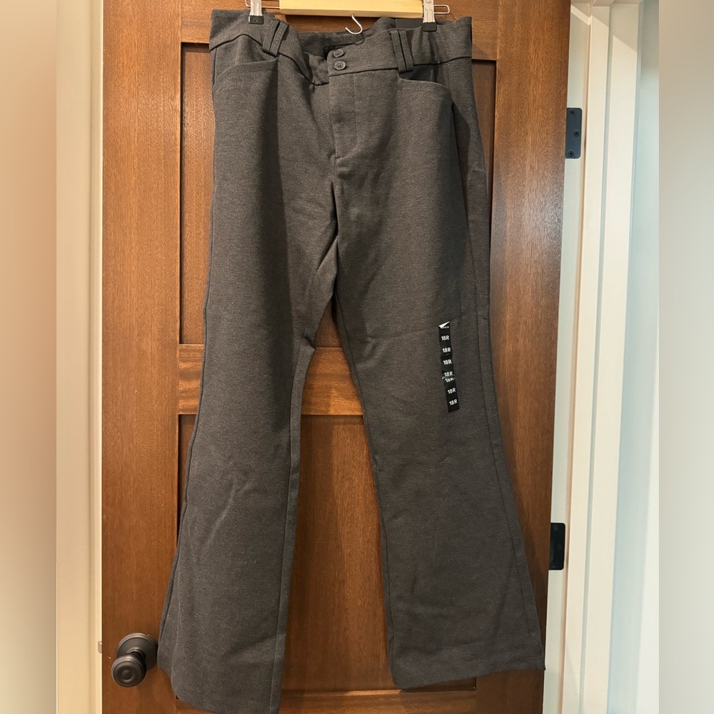 NWT Torrid Studio Ponte Pant Size 18!